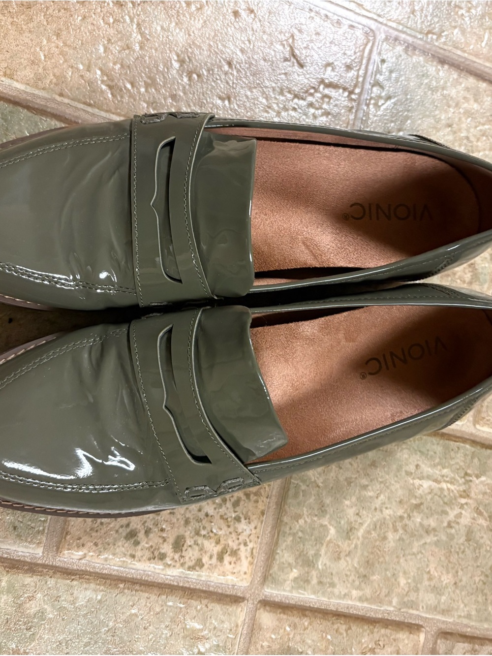 Vionic Men's Glossy Olive Green Penny Loafers